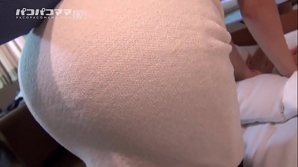 진흙투성이 뒷마당의 대혼란 (기이한 가족)  | 포르노 동영상